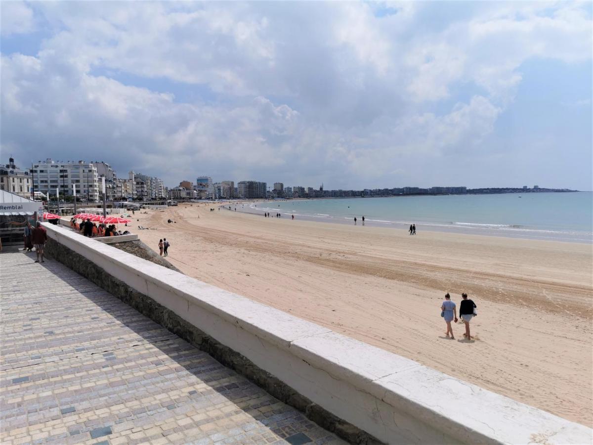 Residence Les Pins เลส์ซาบล์-โดล็อนน์ ภายนอก รูปภาพ